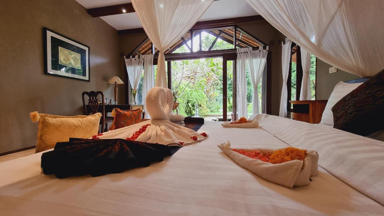 Avalon Ubud Castle & Spa Exterior foto