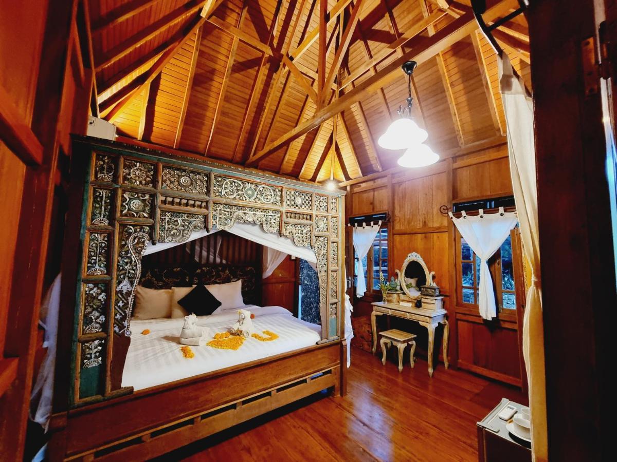 Avalon Ubud Castle & Spa Exterior foto